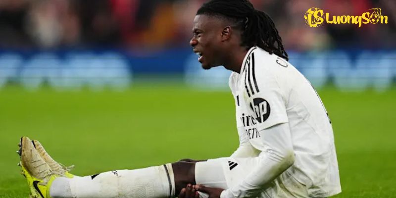 Eduardo Camavinga trình diễn ấn tượng trong khi bị cảm lạnh